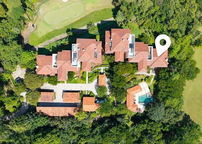Treetop Ocean View Penthouse - Jobo 15 *